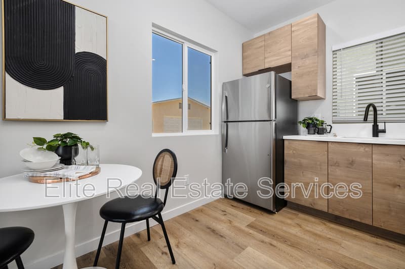 San Diego Condo: 3315 Clairemont Mesa Boulevard - 3
