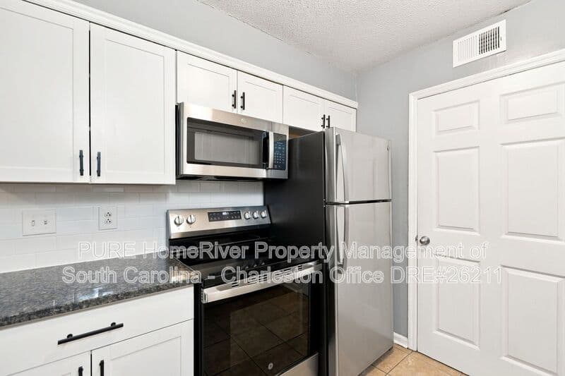 Charleston Condo: 1402 Camp Rd