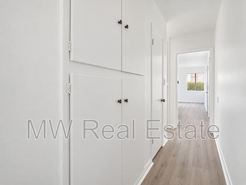 Los Angeles Condo: 4028 Palmwood Drive