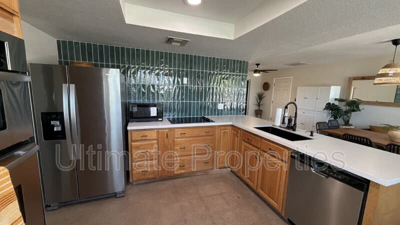 Phoenix House: 1715 W Marco Polo Rd
