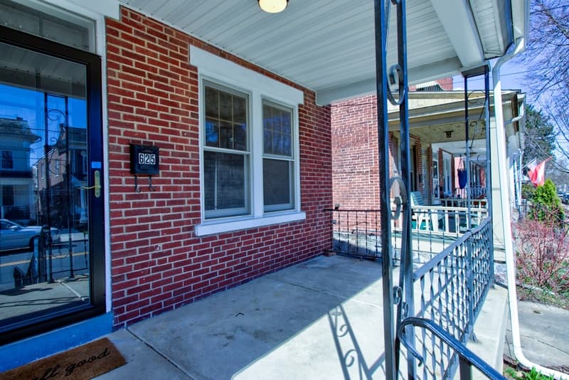 Lancaster House: 625 Hamilton Street
