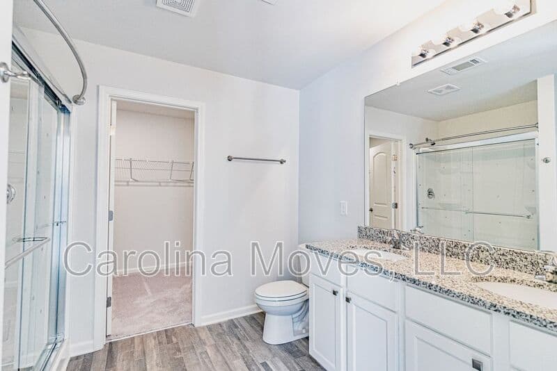 Inman House: 638 Farmstead Trail