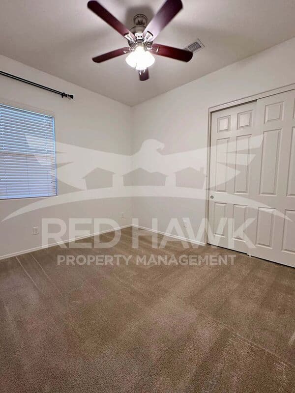 Gilbert House: 991 E Holland Park Dr