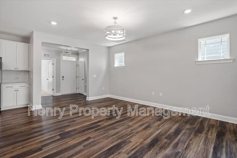 Holly Springs House: 133 Beldenshire Way