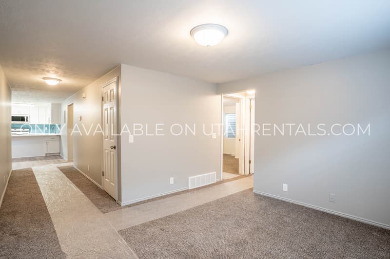 Salt Lake City House: 2670 S 800 E