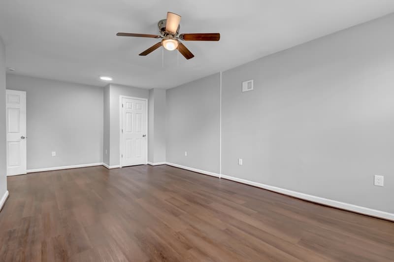 Baltimore Condo: 2103 Chelsea Terrace - 2