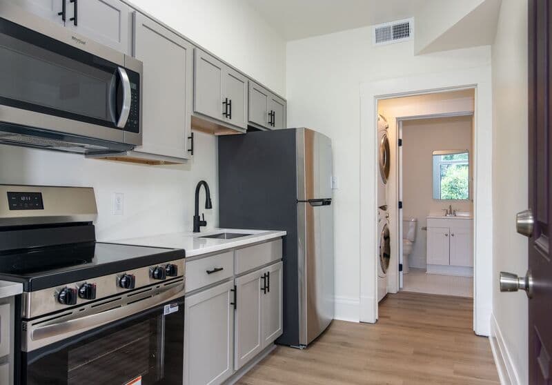 Birmingham House: 1217 15th Avenue S