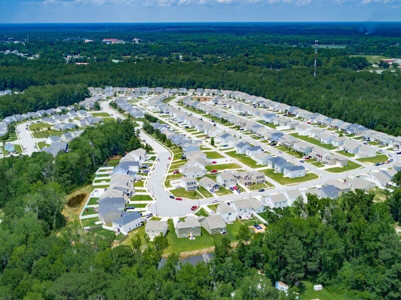Savannah House: 126 Endicott Dr