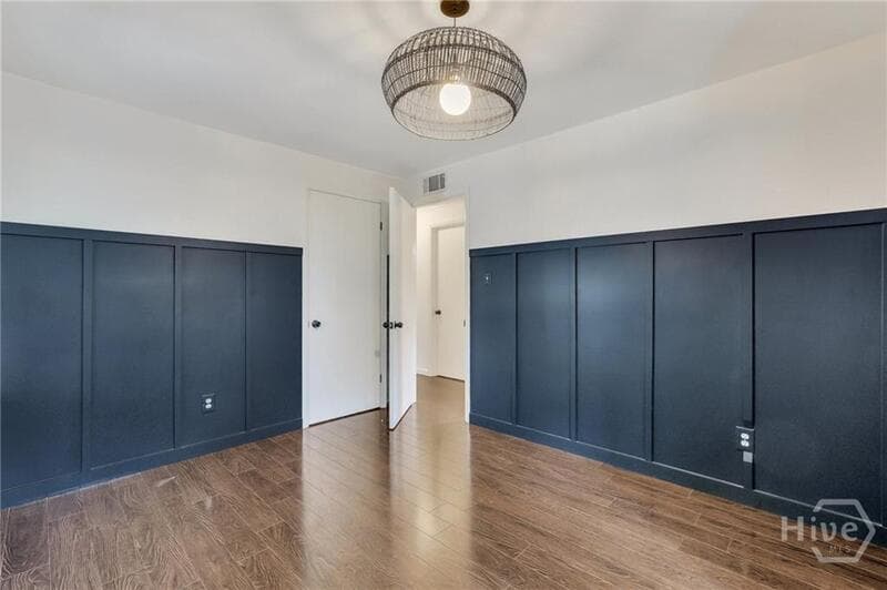 Savannah House: 2337 Shirley Drive