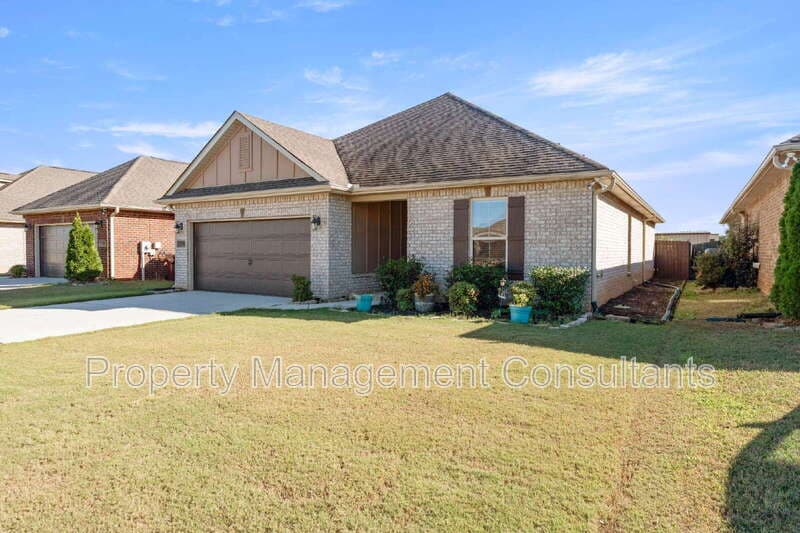 Athens House: 27290 Dieken Dr