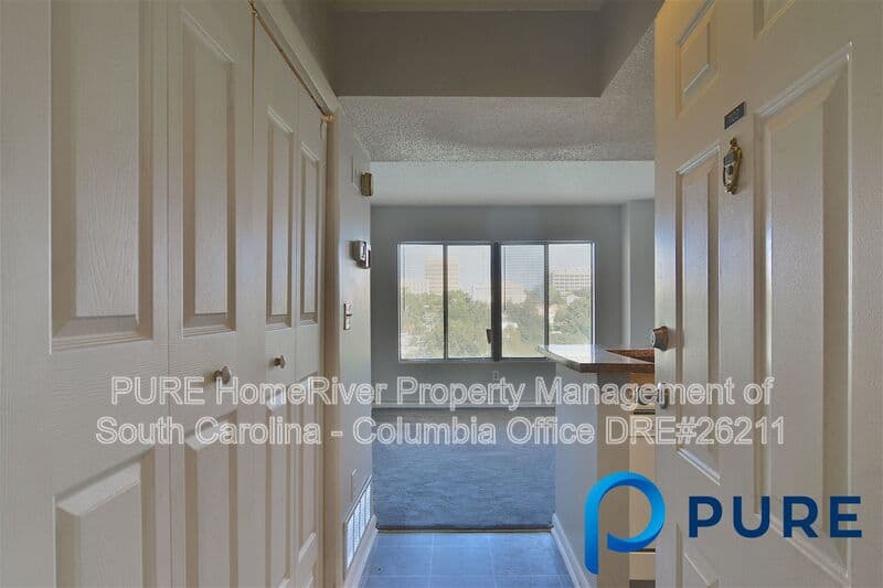 Columbia House: 1600 Park Cir