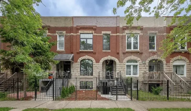 Chicago House: 3246 W. Fulton Blvd