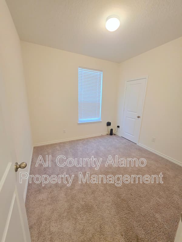 San Antonio House: 4823 Pico Pico St.