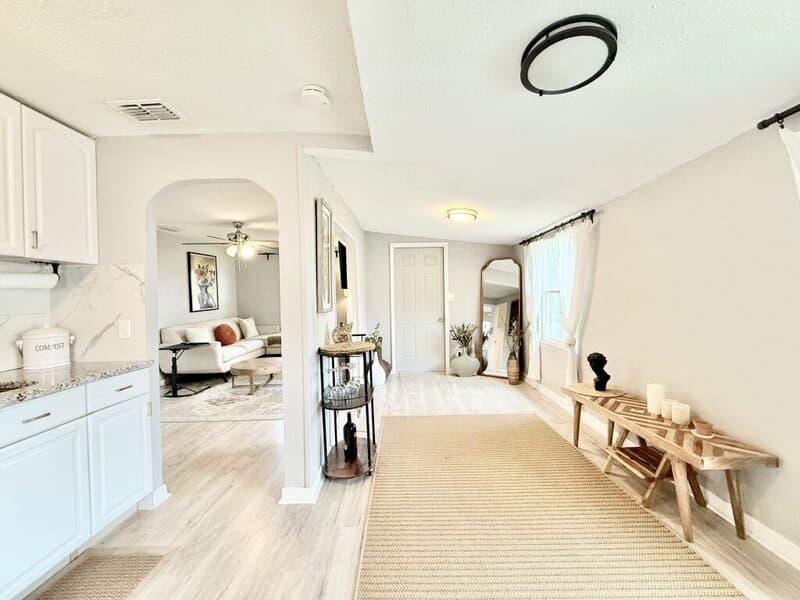 St. Petersburg House: 4528 70th Street North