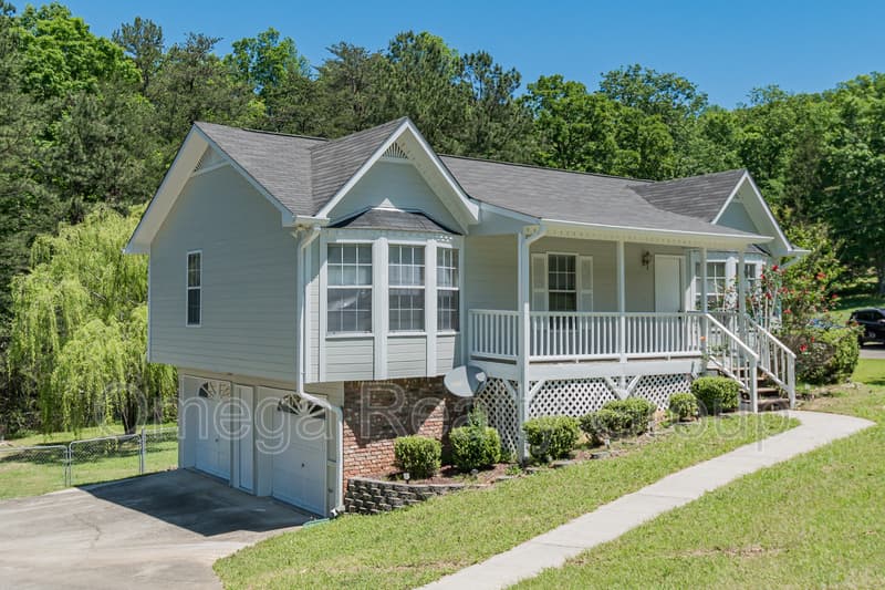 Pinson House: 6450 Kimberly Loop