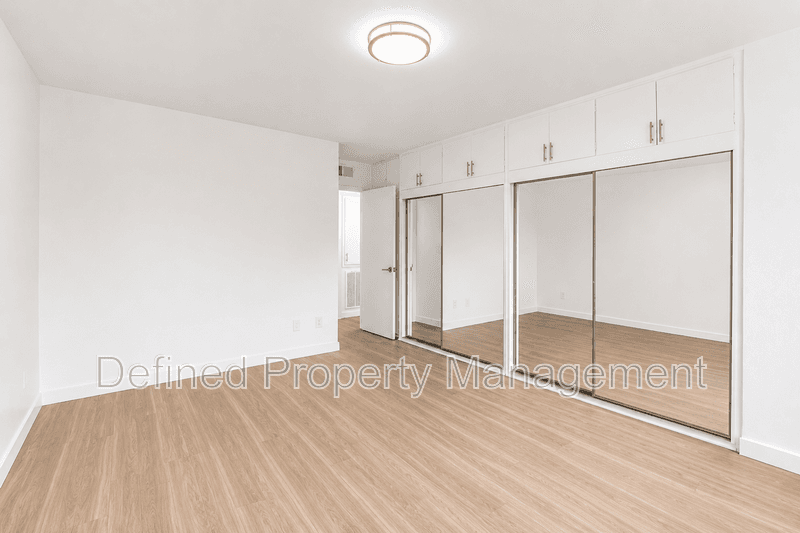 Northridge Condo: 16901 NAPA ST