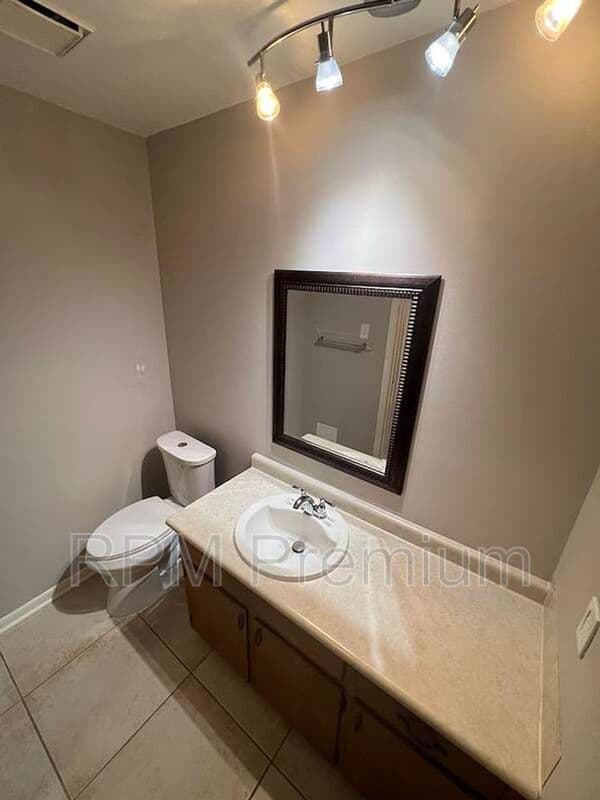 Zachary House: 1114 Willow Creek Dr.