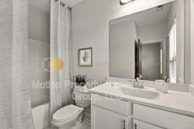 Scottdale House: 776 Angora Alley