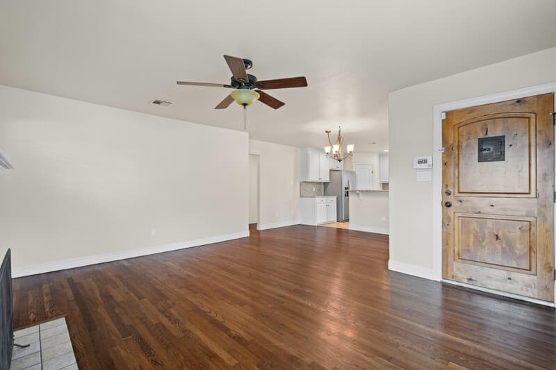 Fort Worth House: 2609 Benbrook Boulevard