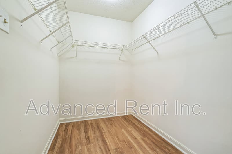 Abingdon Townhome: 368 Foreland Garth