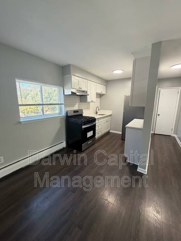 Haddon Heights Condo: 2032 Maple Avenue - 4