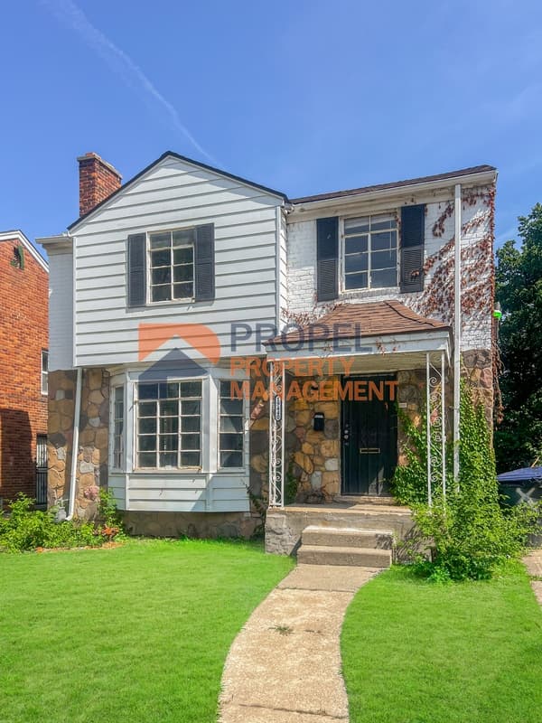Detroit House: 19440 Hartwell Street