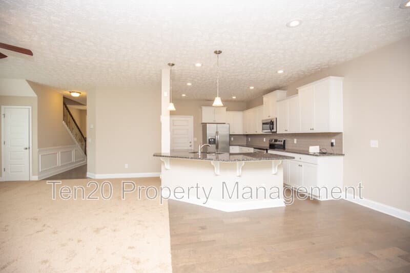 Columbus House: 6061 Townes Way