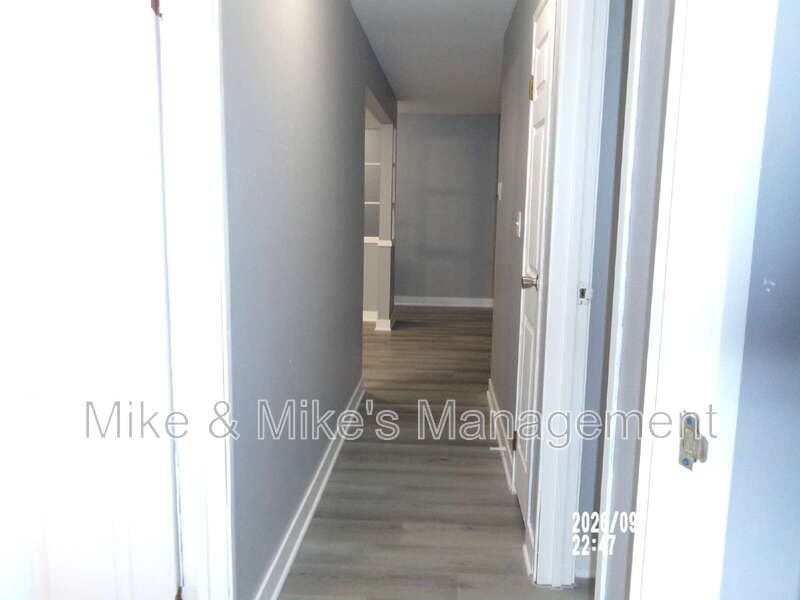 Milwaukee Condo: 7452 N Granville Rd