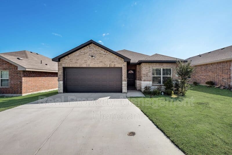 Fort Worth House: 6308 Maritime St