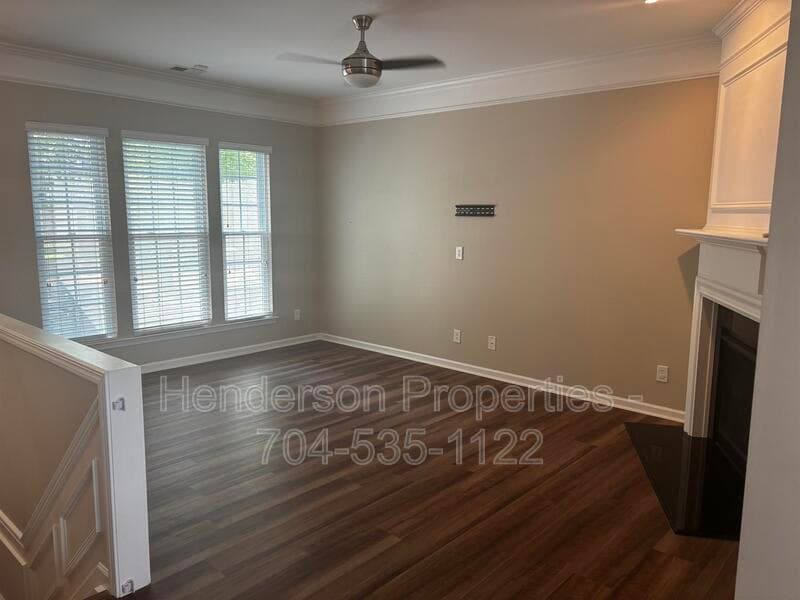 Fort Mill House: 920 Lyndley Dr