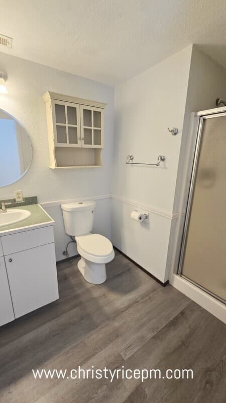 Bellevue House: 13709 SE 23rd St