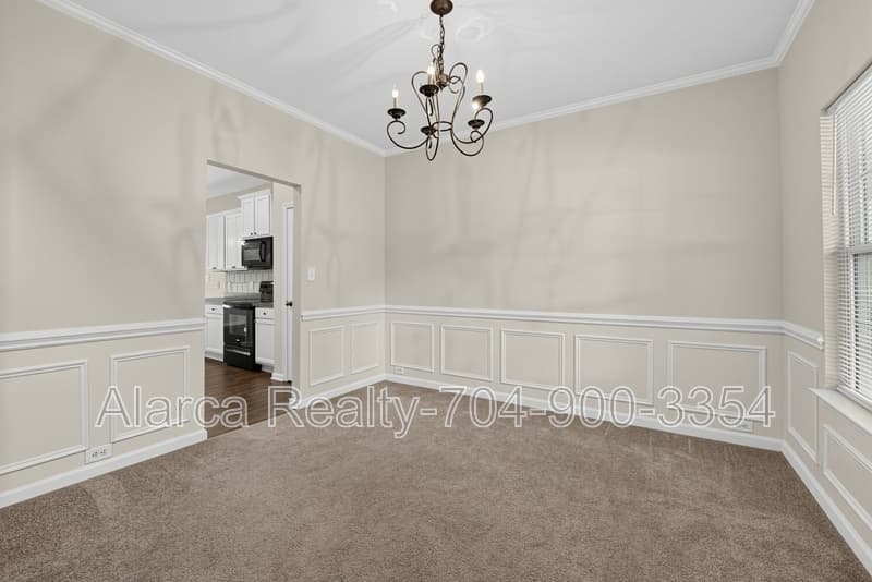 Charlotte House: 9926 Barrands Ln