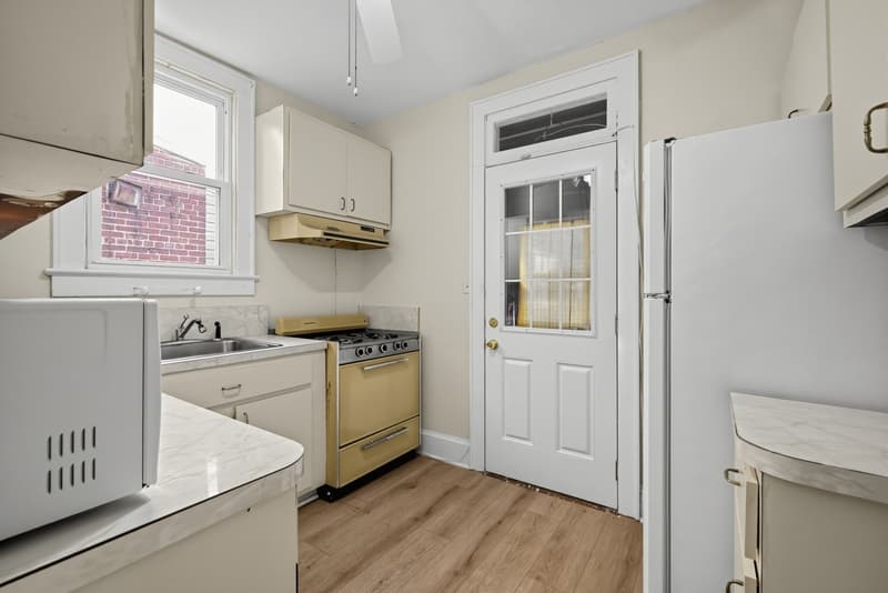 Washington House: 1508 19th Street Southeast