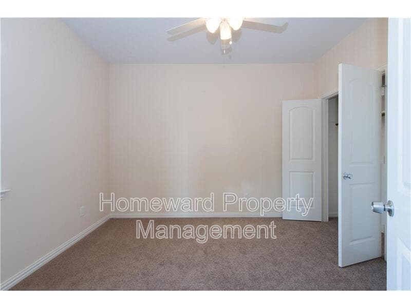 Irving House: 4004 Hanaa Court