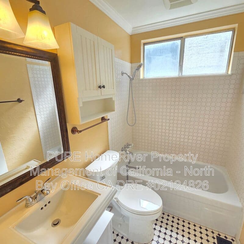 Petaluma House: 1640 Jeffrey Drive