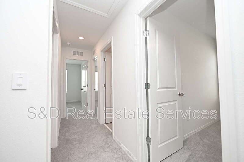 Lakeland House: 7847 Abagail Dr.