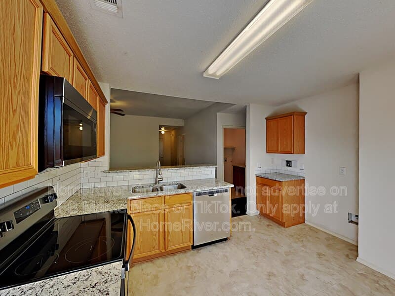 Argyle House: 3601 Sonoma Dr