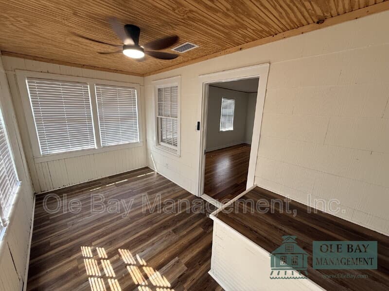 Mobile Condo: 1810 New Hamilton St