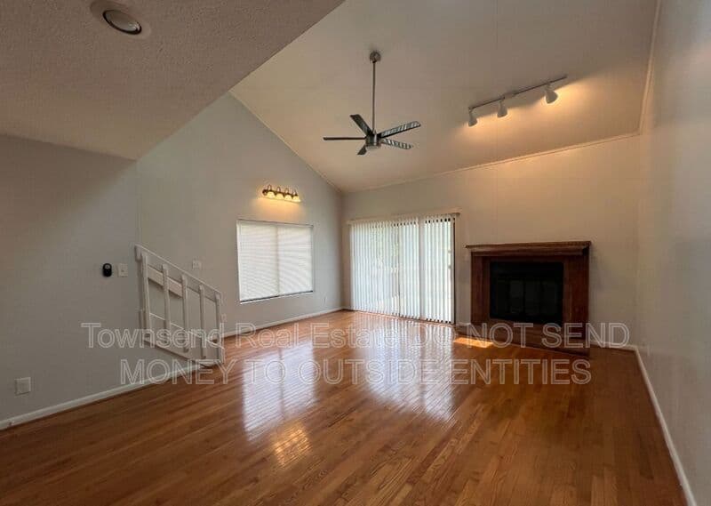 Fayetteville House: 501 Cypress Trace Drive