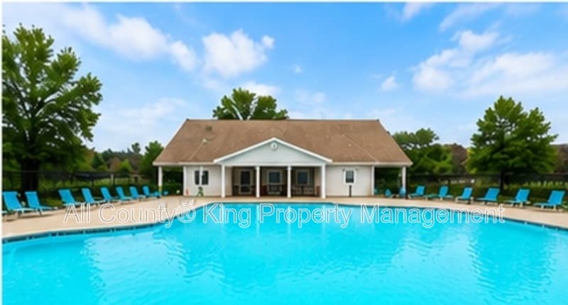 Fayetteville Condo: 342 Waterdown Drive