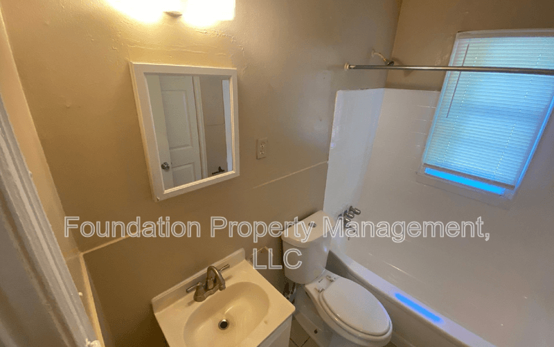 Memphis House: 2061 Pendleton Street