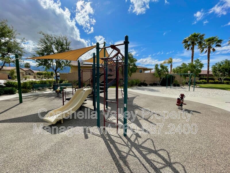 Rancho Mirage Condo: 168 Via Martelli
