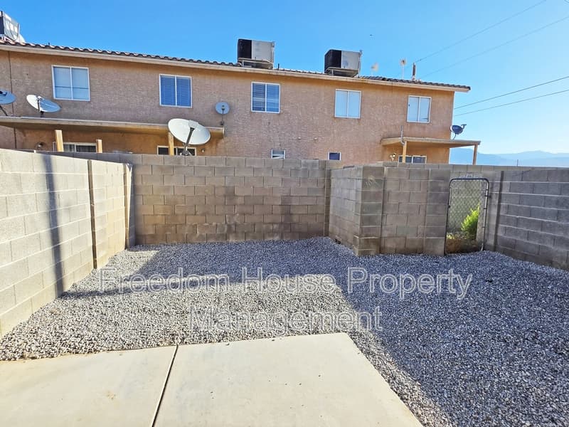 Pahrump Condo: 670 Bourbon Street - 2