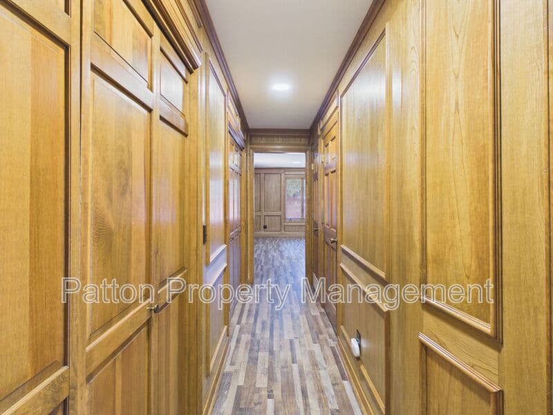 Amarillo House: 6810 Montague