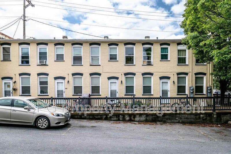 Harrisonburg Condo: 205 N Main
