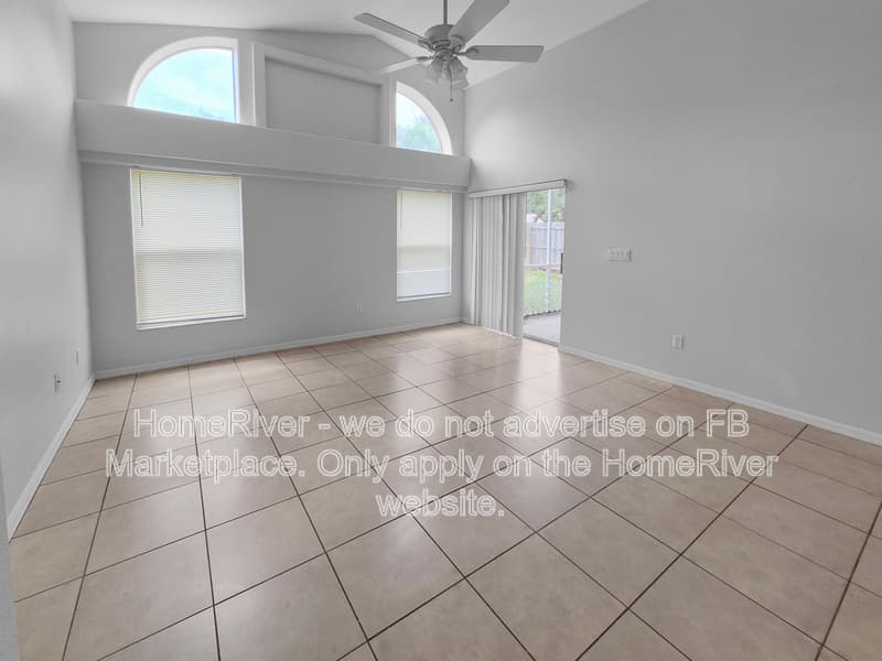 Valrico House: 2549 Siena Way