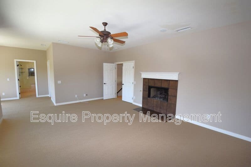 LAKE SHERWOOD House: 1674 BUSHGROVE CT