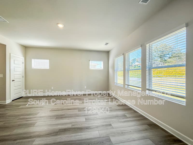 Spartanburg House: 427 Upland Water Ct