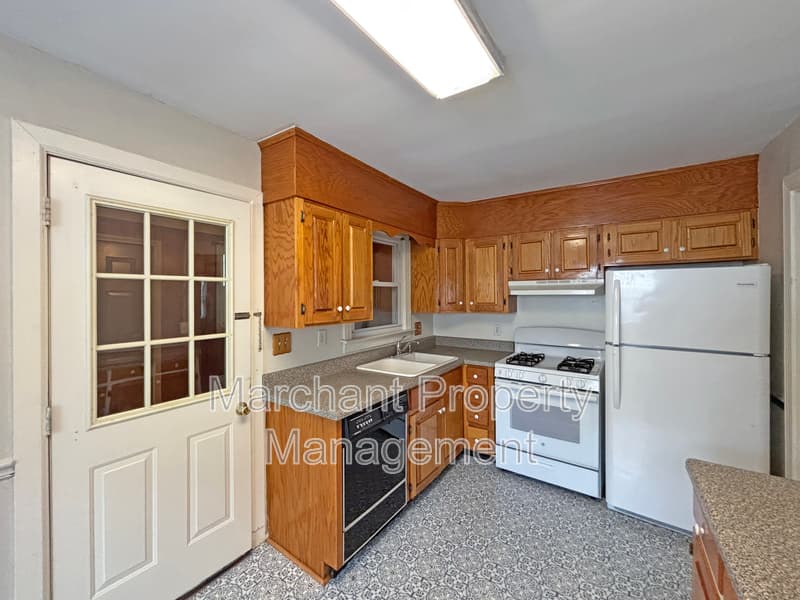 Greenville House: 22 Brownwood Drive