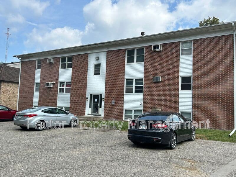 North Mankato Condo: 414 Allan Ave
